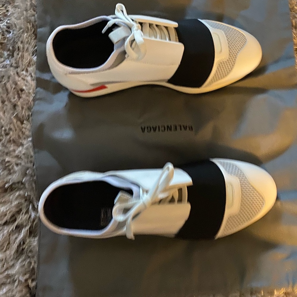New Balenciaga Race Runner Sneaker - Picture 8 of 10